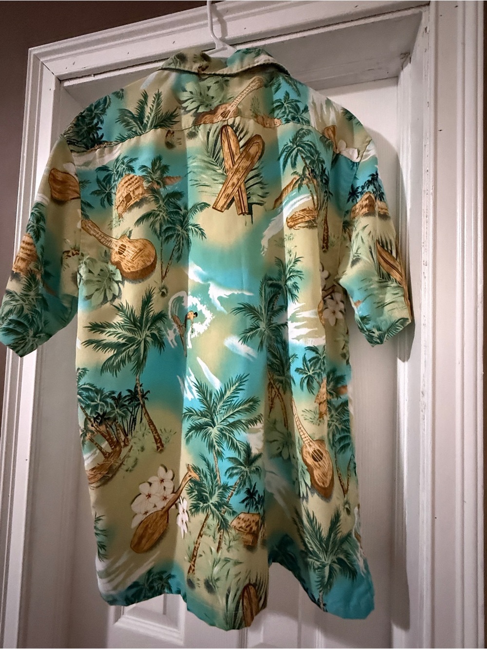Aloha Joe Casual Men's Short-Sleeve Hawaiian Shirt - Green/Turquoise - Picture 5 of 11